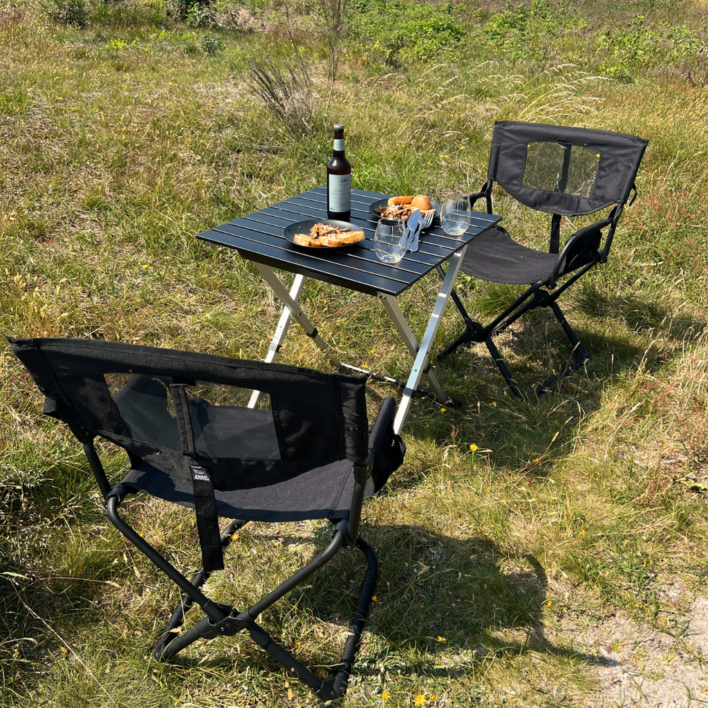 Frontrunner expander stole og bord som udlejes hos Vildt Langt Ude