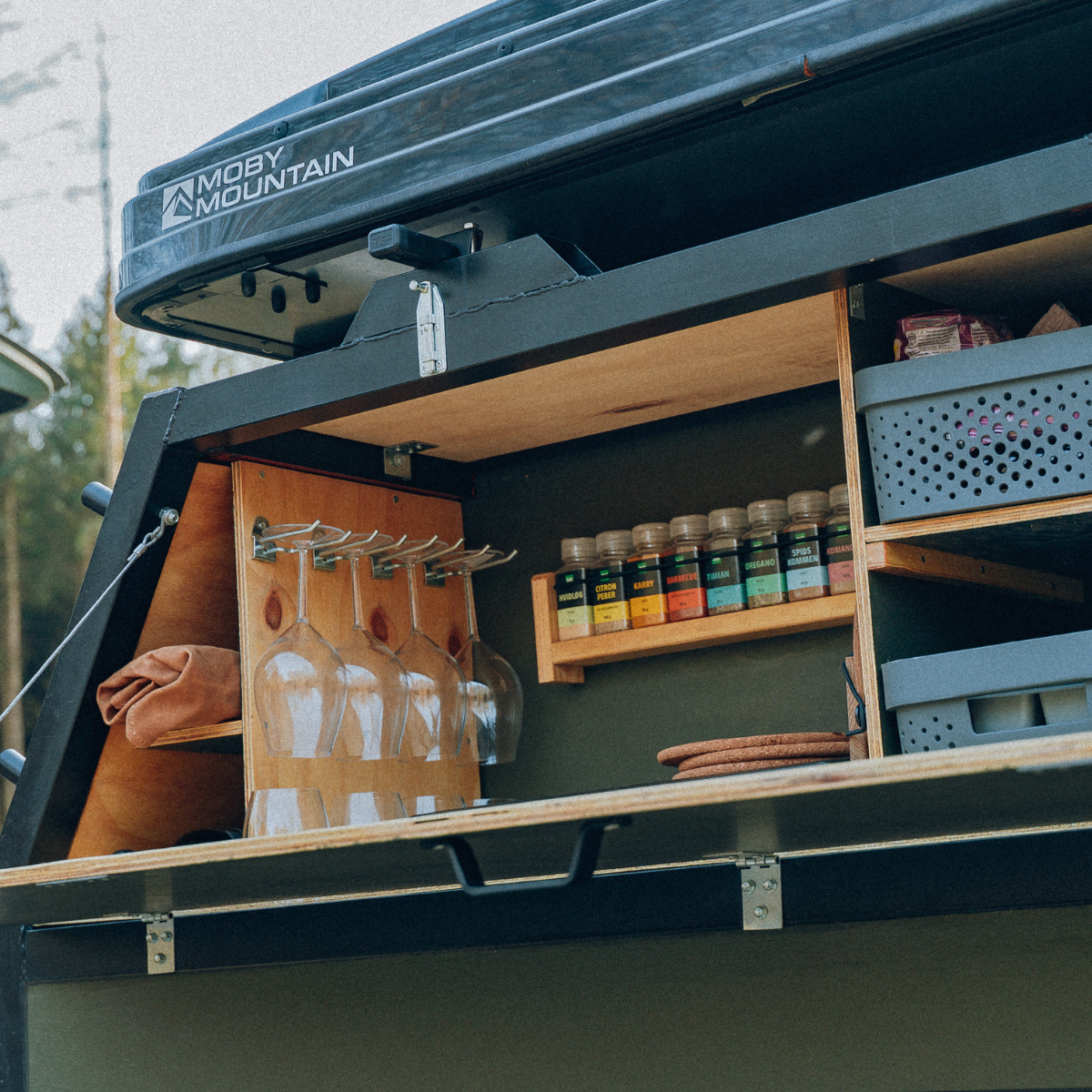 Trailer med Moby Mountain Peak XL Tagtelt